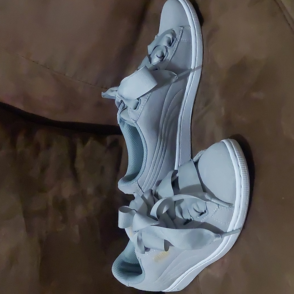 Ladies Puma gymshoes